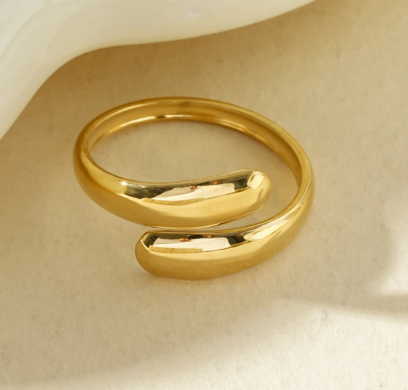BAGUE LEO
